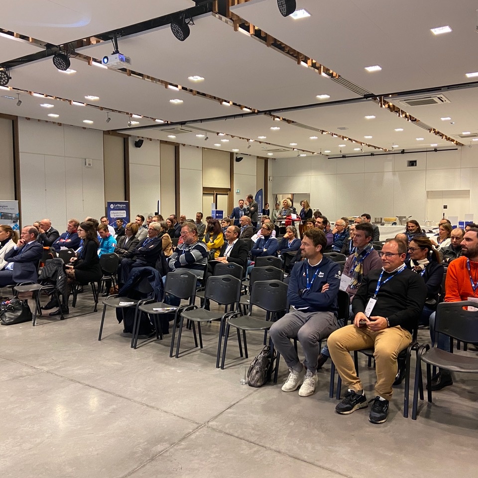 Soirée entrepreneurs du Grésivaudan le 22 novembre 2023 pour présenter le club des partenaires H+Sport . photo de du public