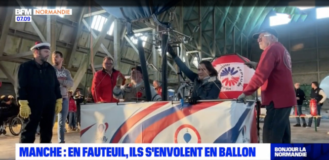 fauteuil-ballon-montgolfiere En fauteuil roulant ils s'envolent en montgolfière